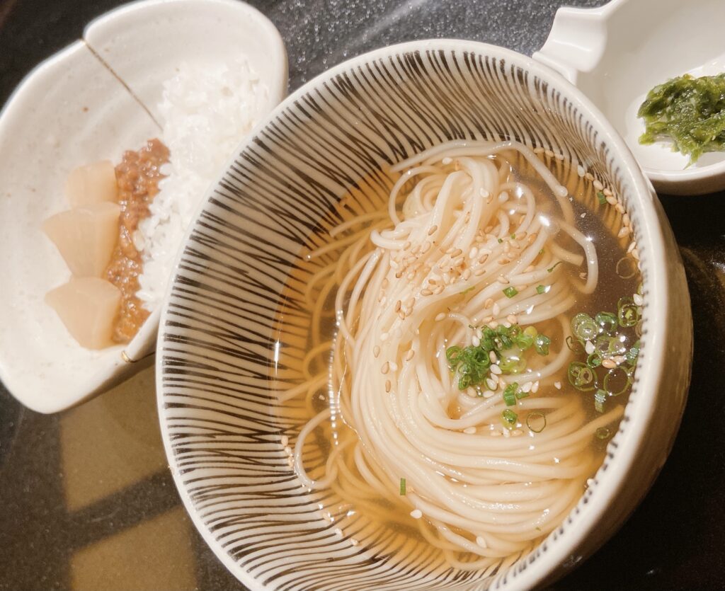 特製和風冷麺 or うしごろ貫カレー 